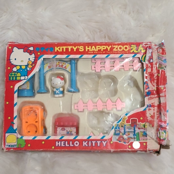 Sanrio Accessories - Vintage Sanrio Hello Kitty Happy Zoo Play Set